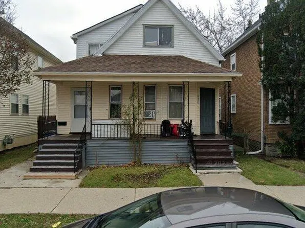 2406 Andrus St, Hamtramck, MI 48212
