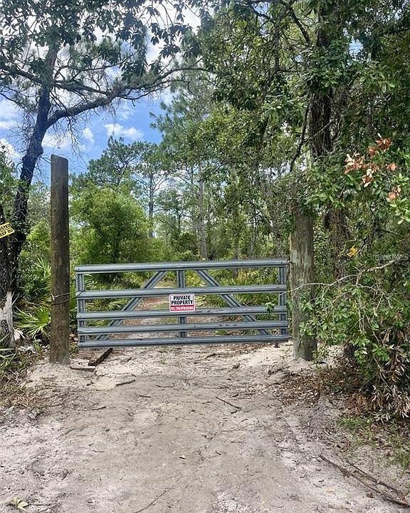 2nd image of 10128 S Suncoast Blvd