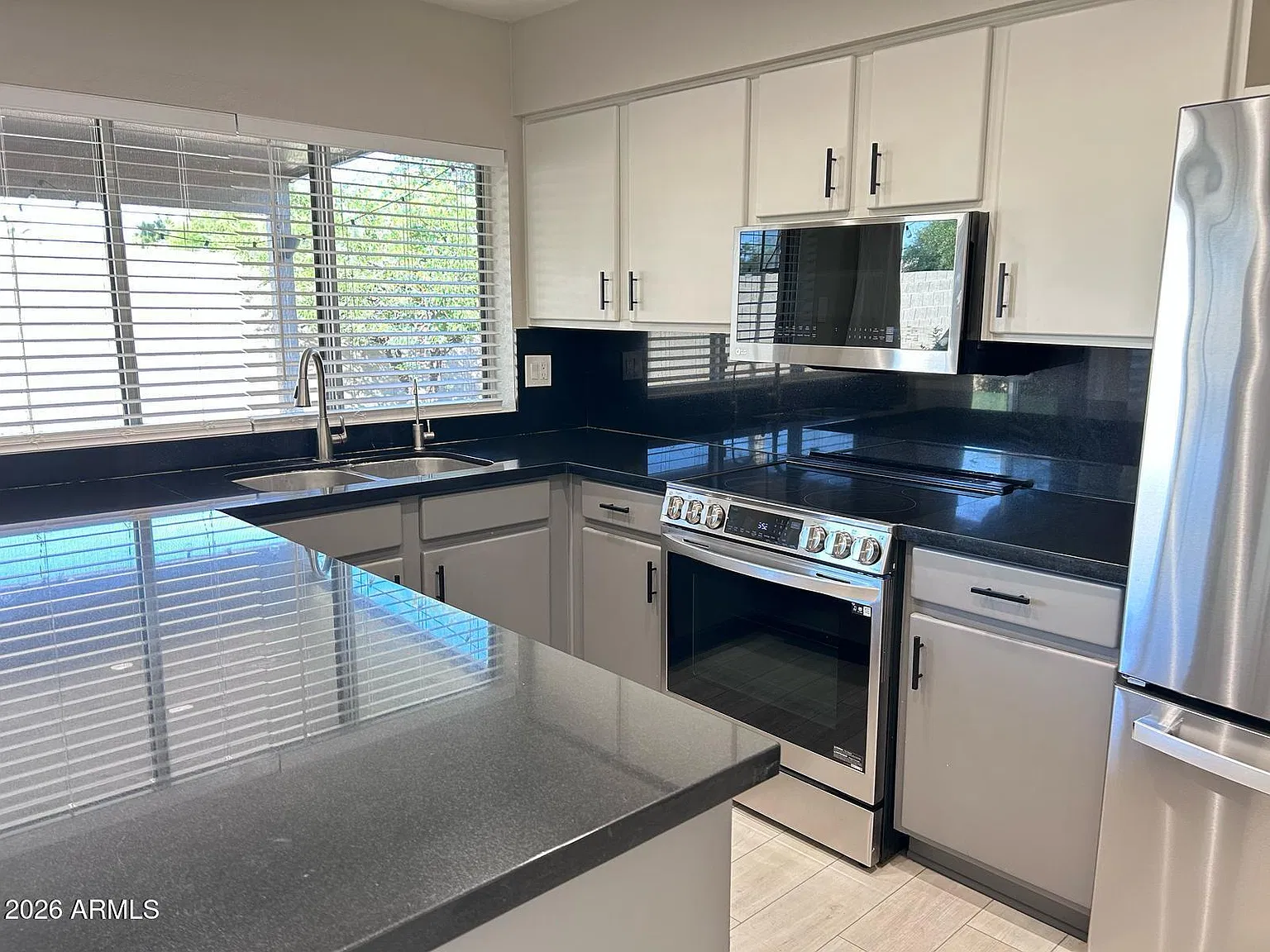 3 bed, 2.0 bath, 1440 sqft, $2,875 — Photo 4