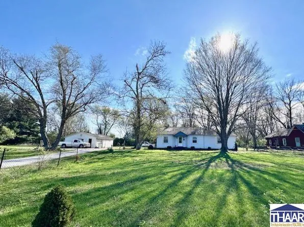 6748 S Curve Ridge Ct, Terre Haute, IN 47802