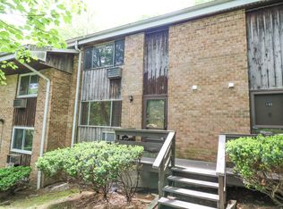 200 Woodmont Ave APT 139, Bridgeport, CT 06606