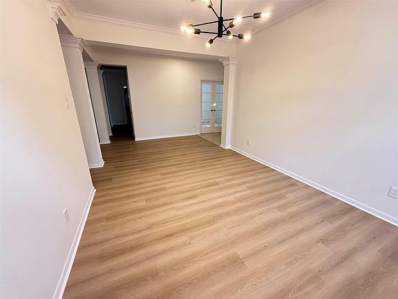 5th image of 14527 Circlewood Way