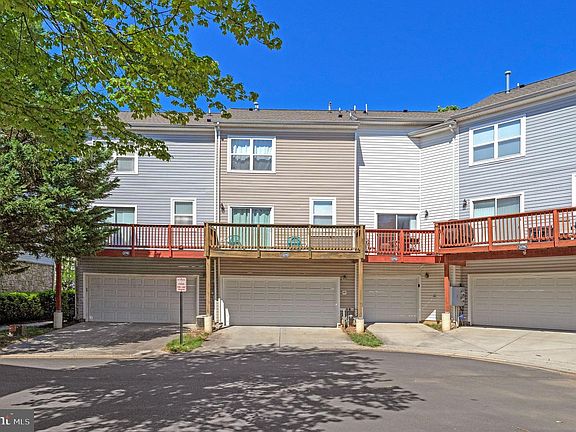 4th image of 21792 Jarvis Sq
