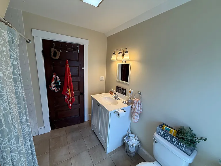 75 Leicester St #75 — Photo 16