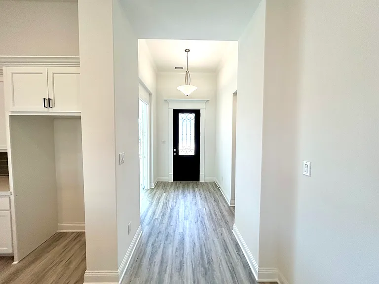 614 Morning Light Ln — Photo 16