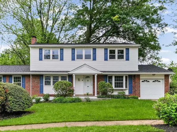 5 Crown Ct, Wilmington, DE 19810