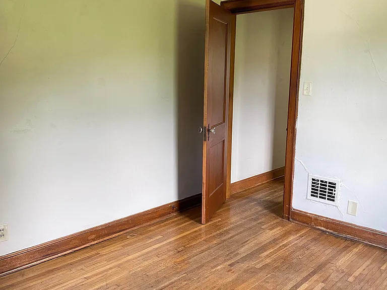 1338 Virginia Ave — Photo 13