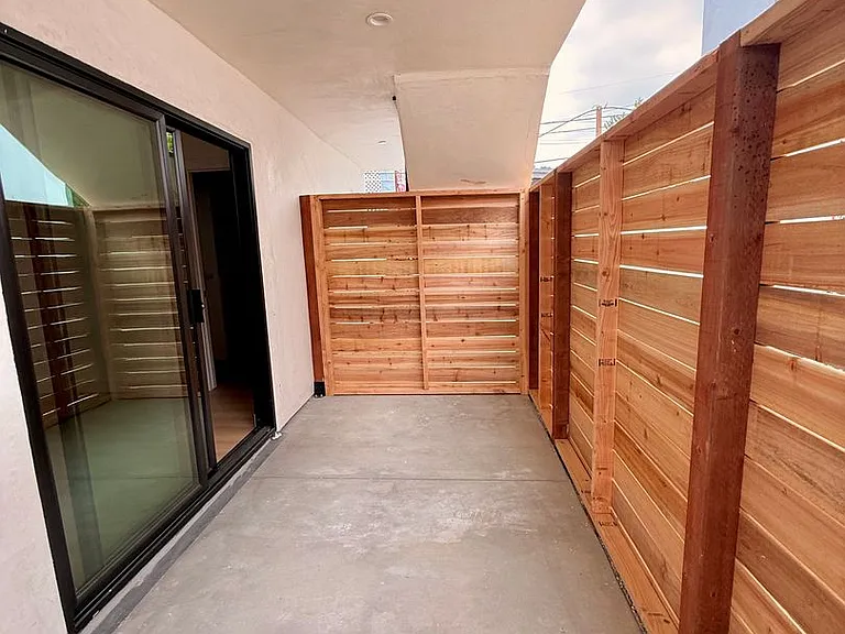 2705 Benedict St — Photo 26