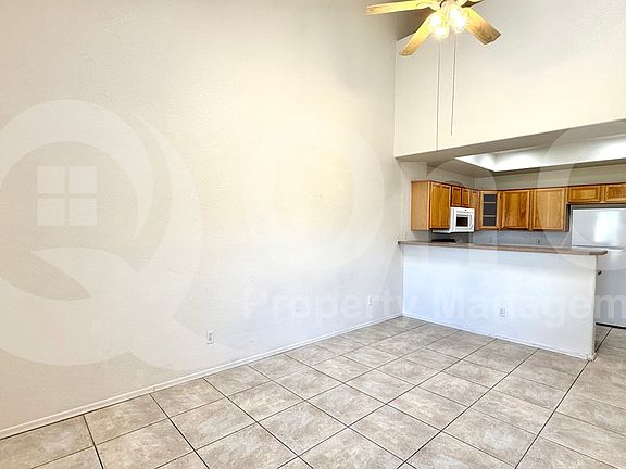 3rd image of 2201 N Comanche Dr Unit 1006