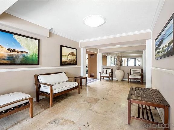 2nd image of 5051 La Jolla Blvd