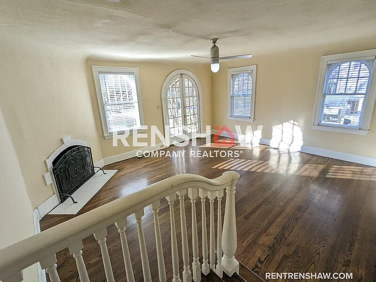 662 S McLean Blvd — Photo 8