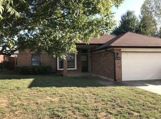 608 Golden Eagle Dr, Norman, OK 73072