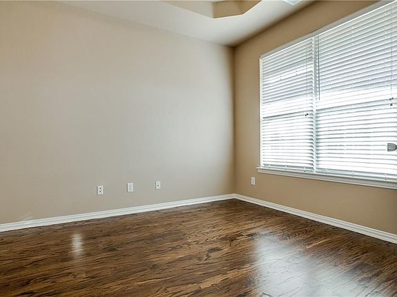4th image of 6729 Cedar Cove Dr