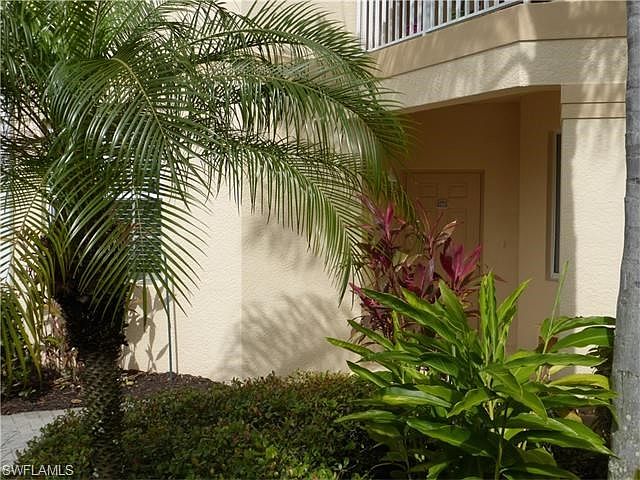 1st image of 3981 Bishopwood Ct E Unit 101