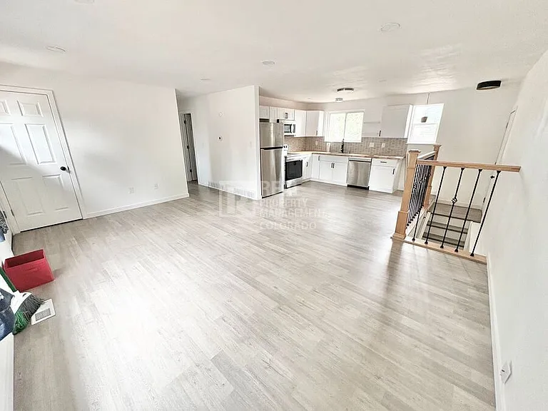 15306 E Brown Pl — Photo 3