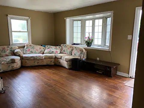 1st image of 6213 Kenilworth Ave #1