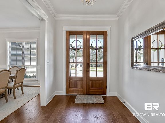 4th image of 338 Garrison Blvd