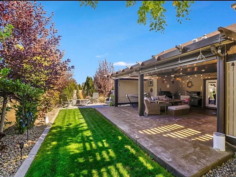 2043 Prospector Way — Photo 18
