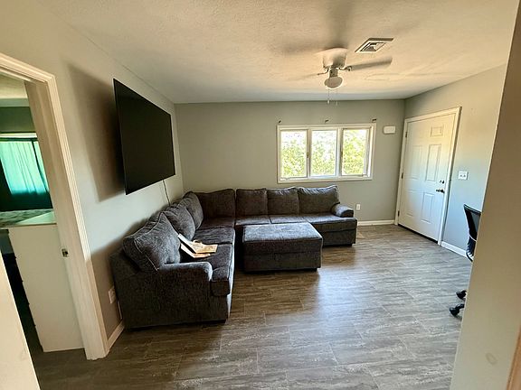 Unit Photo