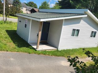 258 Mill Pond Dr, Lake Placid, NY 12946