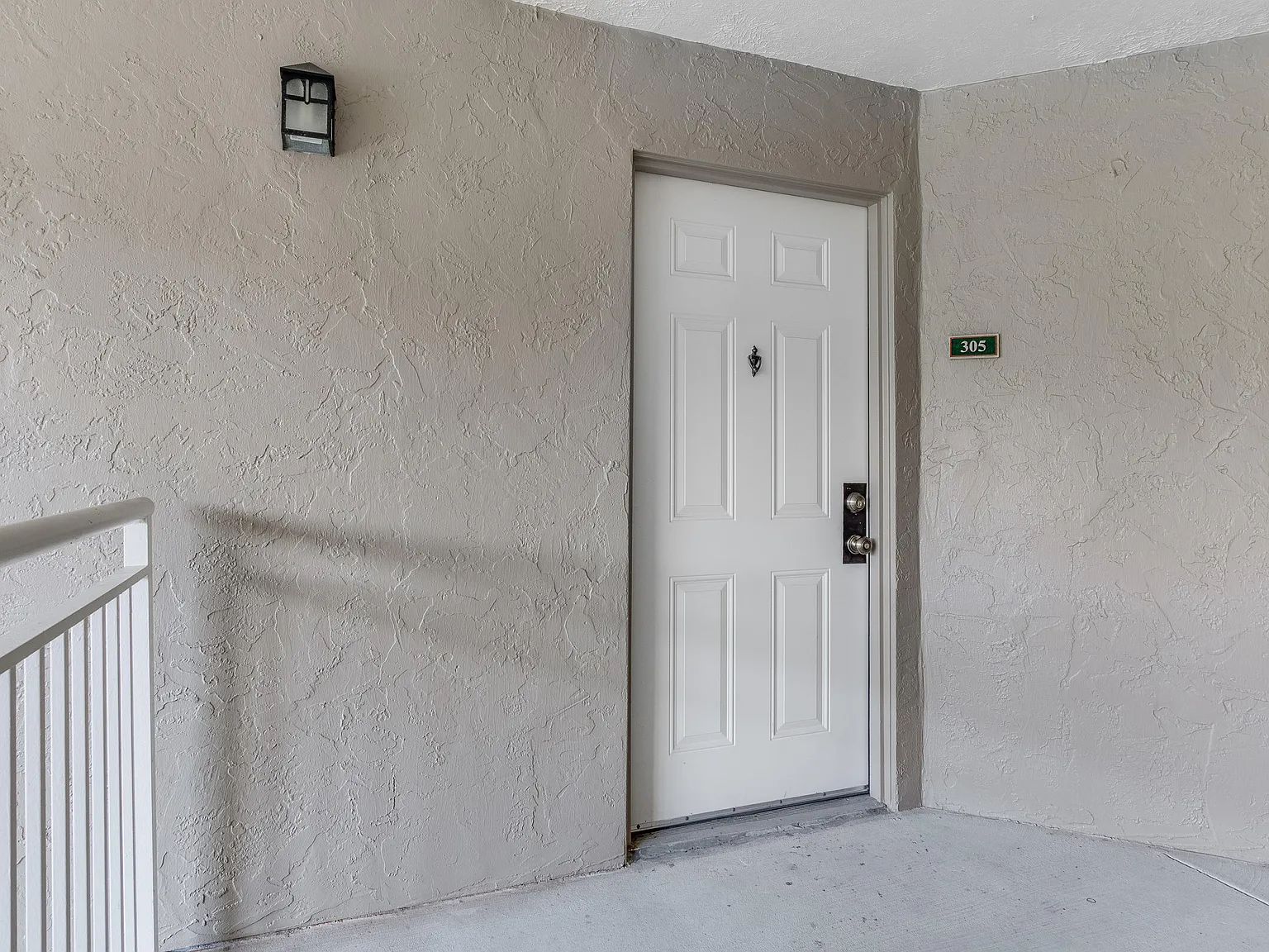 2 bed, 2.0 bath, 1042 sqft, $2,150 — Photo 3