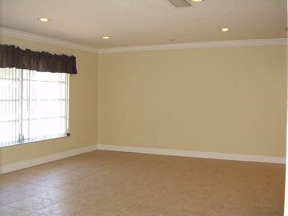 Bright & open living room
