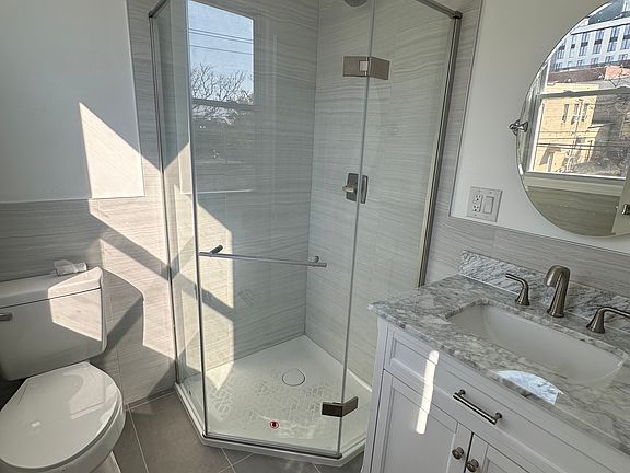3rd image of 1118 Bayport Pl Floor 3