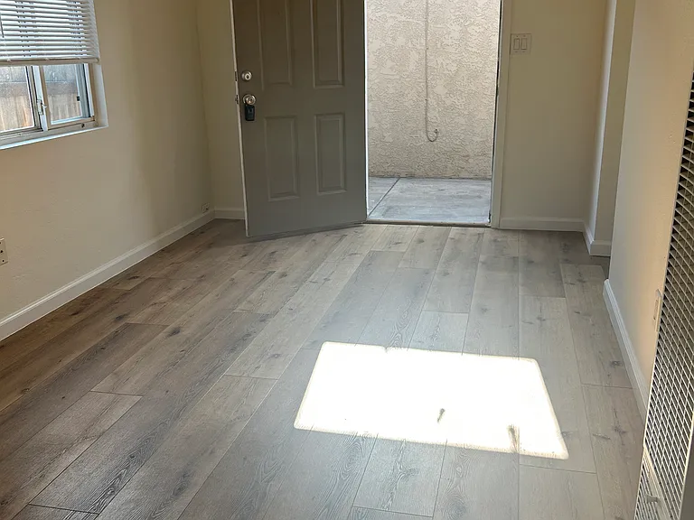 View from Livingroom to front door