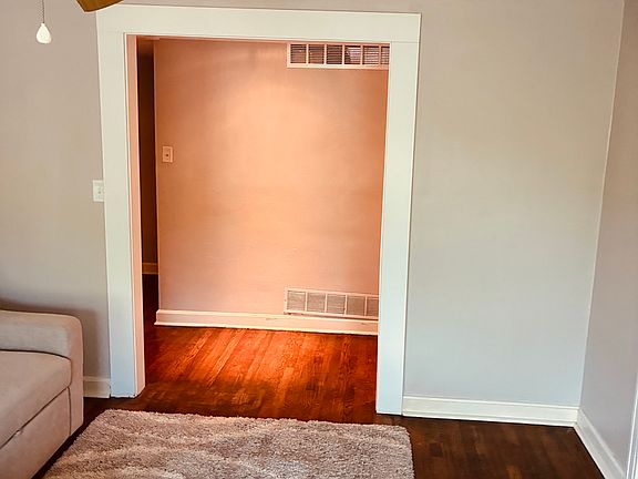 5th image of 1229 W 62nd St APT 3