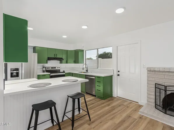 2209 W OSAGE Avenue, Mesa, AZ 85202