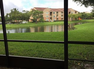 1151 Sussex Dr, Pompano Beach, FL 33068