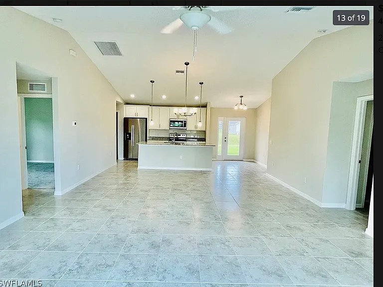 2218 NW 6th Pl — Photo 3