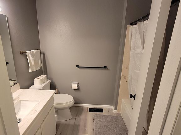 4th image of 26803 Avon Ct