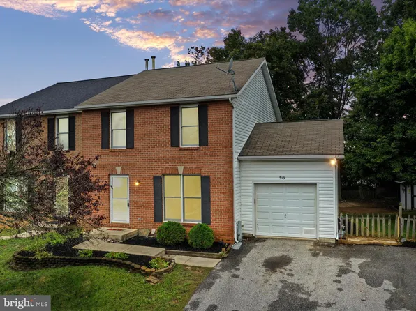519 Gentry Ct, Westminster, MD 21157