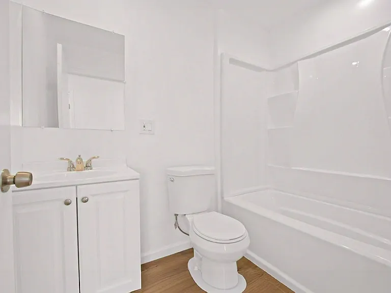 647 W 92nd St #1/2 — Photo 10