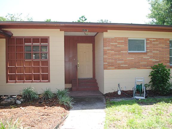 3rd image of 1019 Townsend Blvd