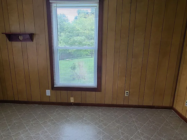 2920 Richmond St — Photo 10