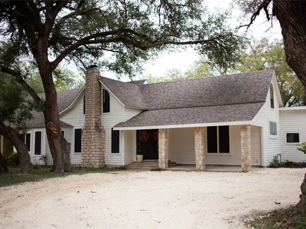 610 N Railroad Ave, Hico, TX 76457