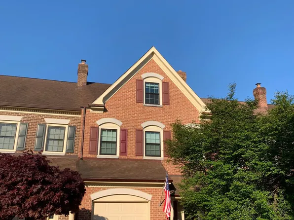 6281 Chaucer View Cir, Alexandria, VA 22304