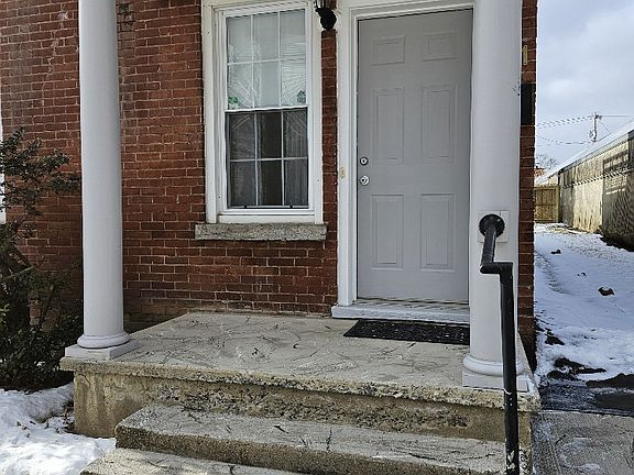 4th image of 21 Park St Fl 1ST