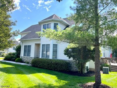 77 La Costa Dr, Annandale, NJ, 08801
