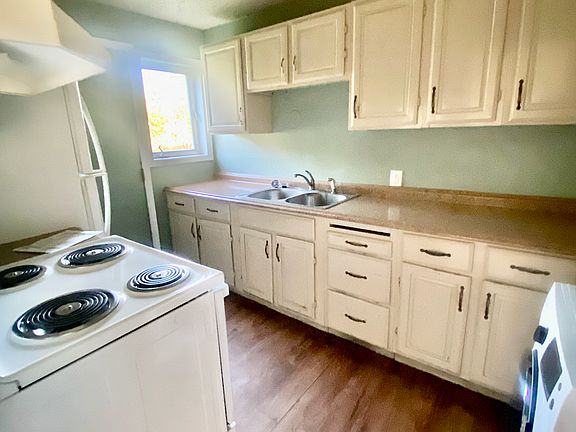5th image of 1434 Lathrop St #1