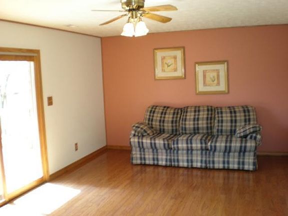 4th image of 9449 E County Road 400