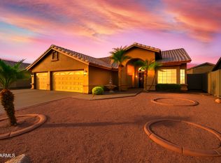 7916 W Rose Ln, Glendale, AZ 85303