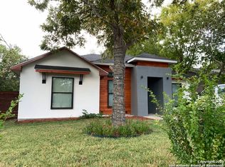 902 Overhill Dr, San Antonio, TX 78228