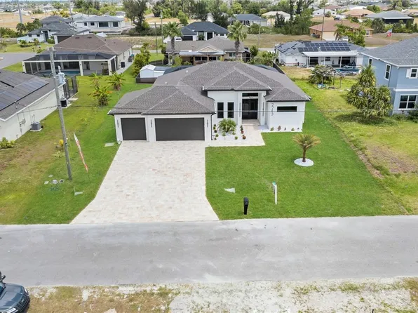 2243 SW 2nd Ln, Cape Coral, FL 33991