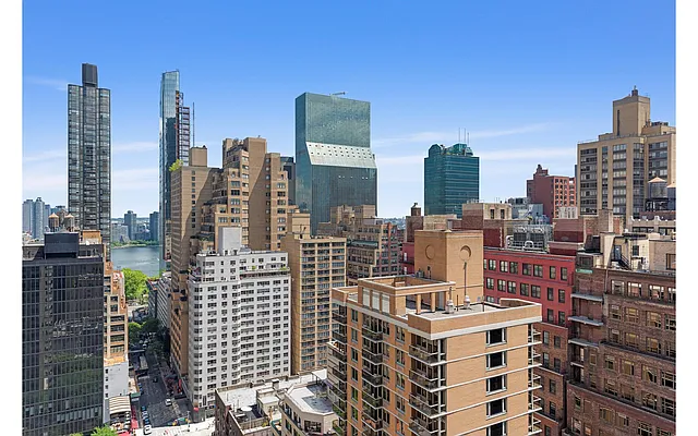 Sold by Douglas Elliman | media 14
