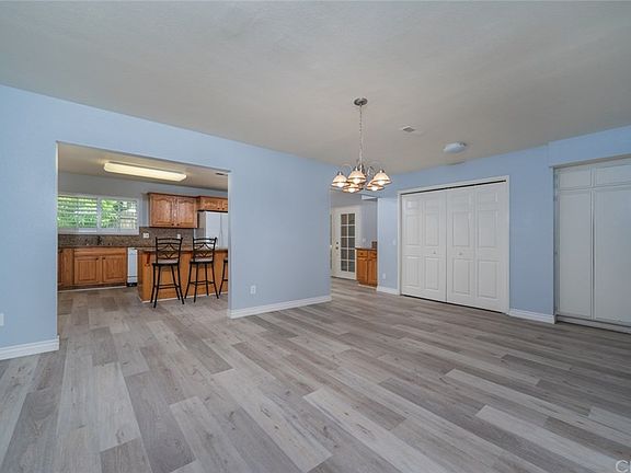 5th image of 11572 Nelson St