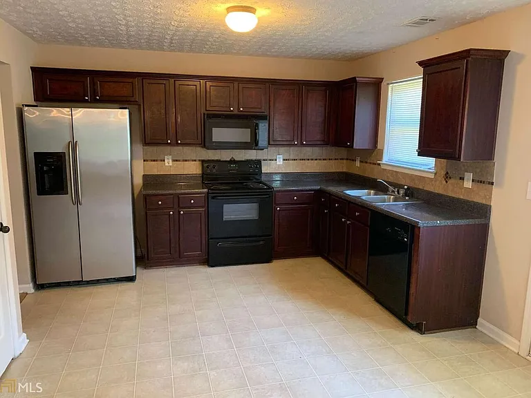 25 Wexford Way — Photo 9