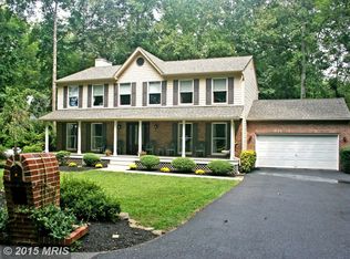660 Pinewood Dr, Annapolis, MD 21401